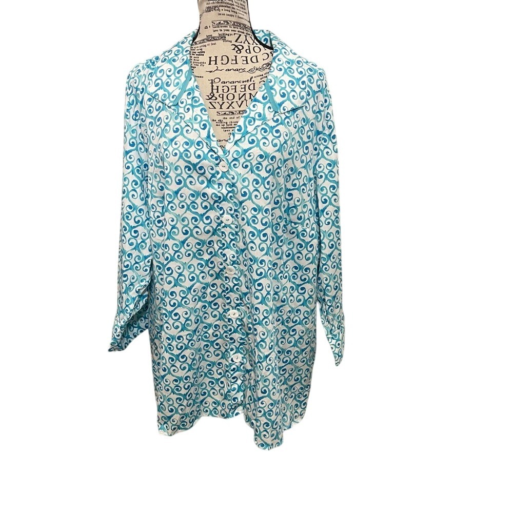 Foxcroft‎ Turquoise Swirl Button Down Shirt